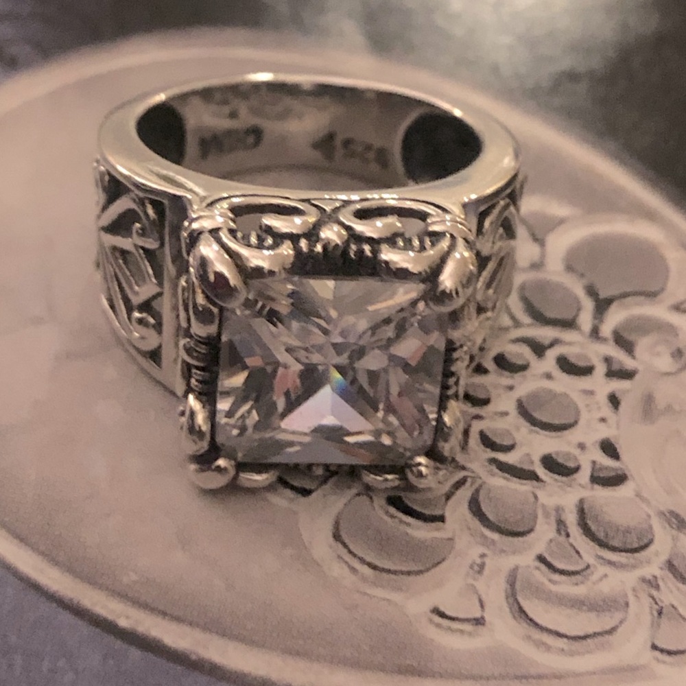 Silpada Sterling Silver Uptown Ring